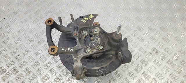 BJS72611XB MAZDA Цапфа (поворотный кулак) задний правый купить в Житомир