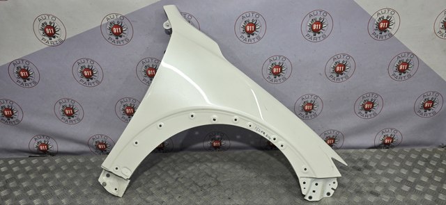 Крыло переднее правое D10E52111B MAZDA