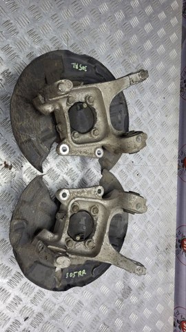 Цапфа (поворотный кулак) задний правый DG9Z5B758C FORD