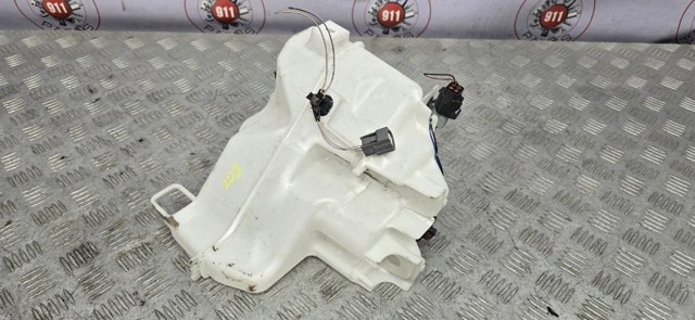 Бачок омывателя стекла DGJ167480 MAZDA