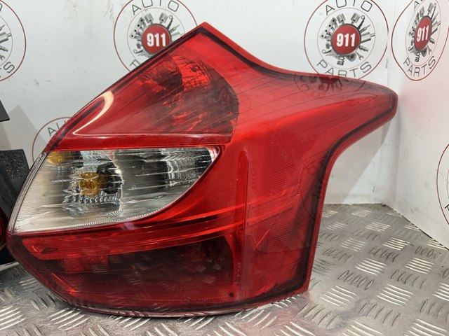 Правый стоп DM5Z13404C FORD