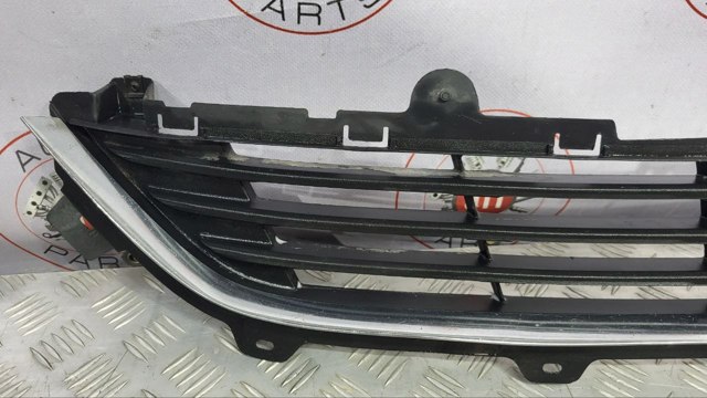 DP5Z17K945BA FORD Решетка бампера переднего купить в Каменское