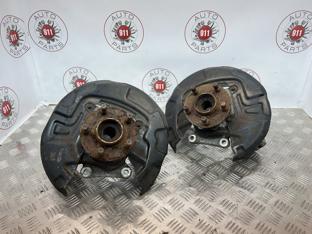 Цапфа поворотная левая E1GZ5B759B FORD