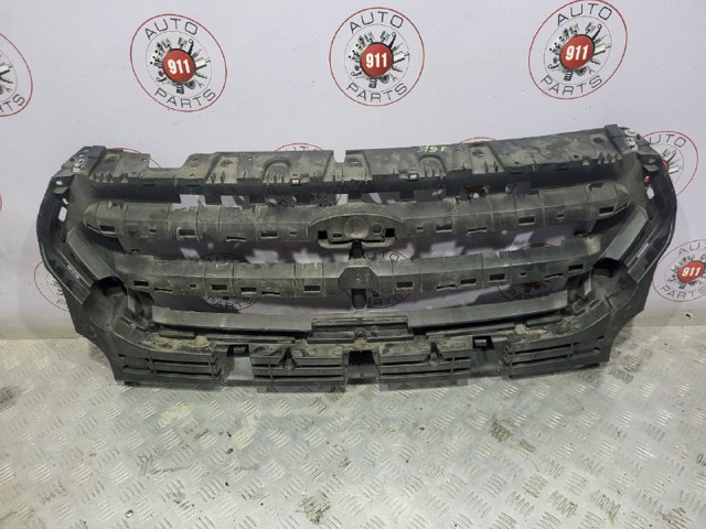 Кронштейн решетки радиатора GJ5Z8A284AA FORD