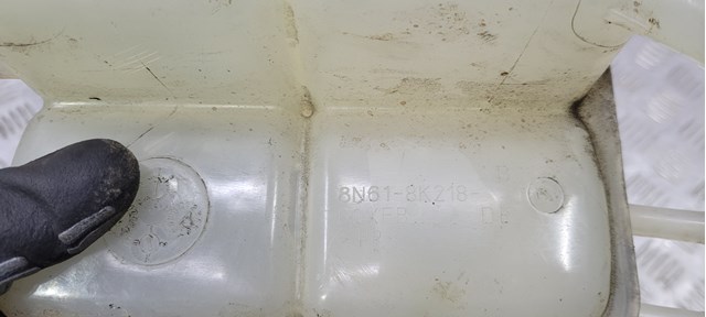 MAZDA LF8B15360A Бачок системы охлаждения в наличии Николаев