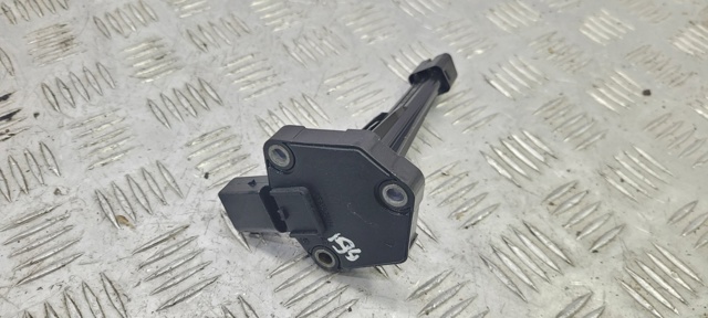 Датчик уровня масла двигателя LR012640 LAND ROVER
