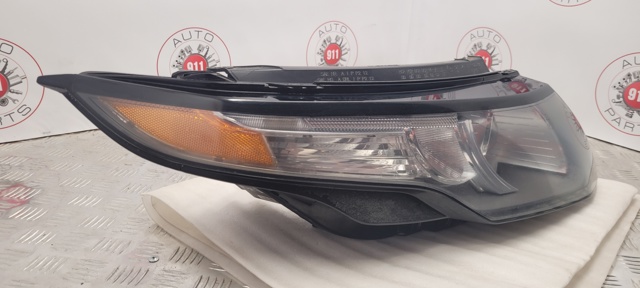 Фара правая LR024260 LAND ROVER