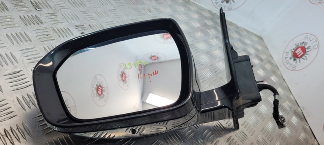 Наружное зеркало левое LR025188 LAND ROVER