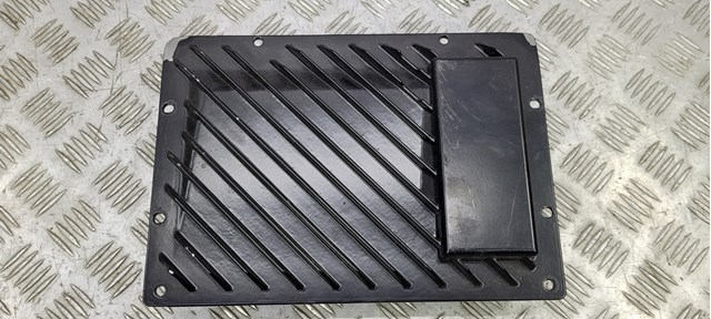 LR026010 LAND ROVER Усилитель звука аудиосистемы купить в Тернополь