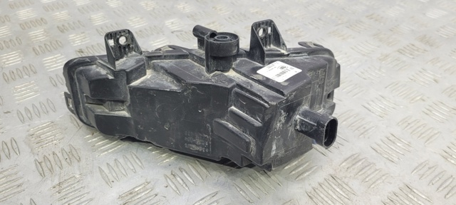 LAND ROVER LR026089 Фара противотуманная правая в наличии Ровно