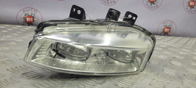ПТФ левая LR026090 LAND ROVER