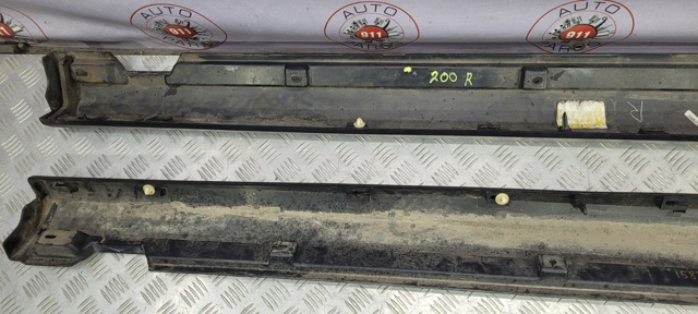 LAND ROVER LR027282 Накладка (молдинг) порога наружная правая в наличии Запорожье