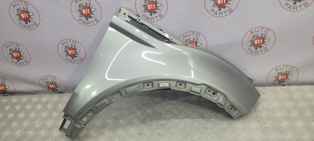 LAND ROVER LR027589 Крыло переднее правое в наличии Кривой Рог