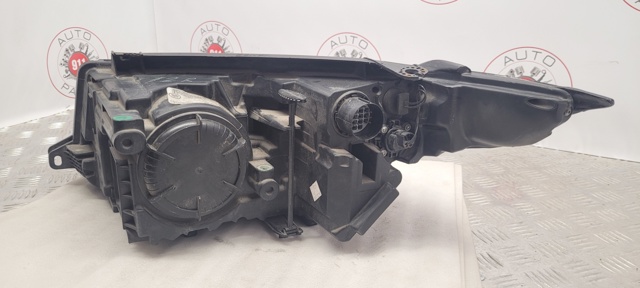 LR048045 LAND ROVER Фара правая купить в Черновцы