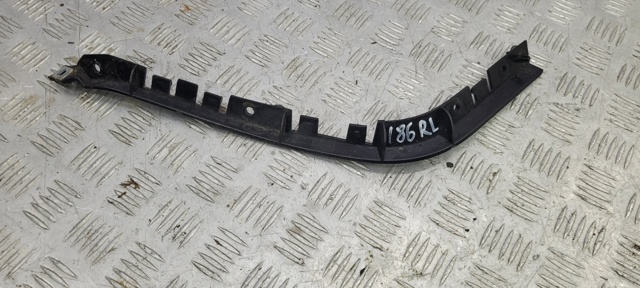 Направляющая заднего бампера, левая LR061275 LAND ROVER