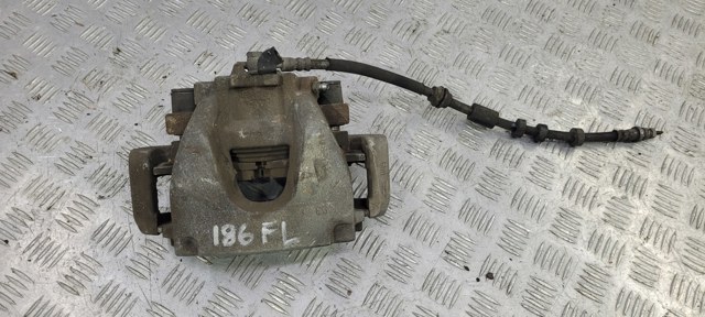 Суппорт тормозной, передний, левый LR061370 LAND ROVER