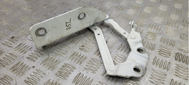 Завеса капота левая LR075406 LAND ROVER
