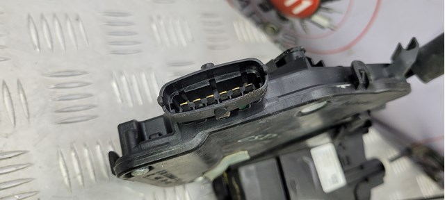 LR078731 LAND ROVER Замок водительской двери купить в Николаев