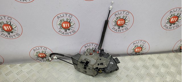 Замок двери водителя LR078731 LAND ROVER