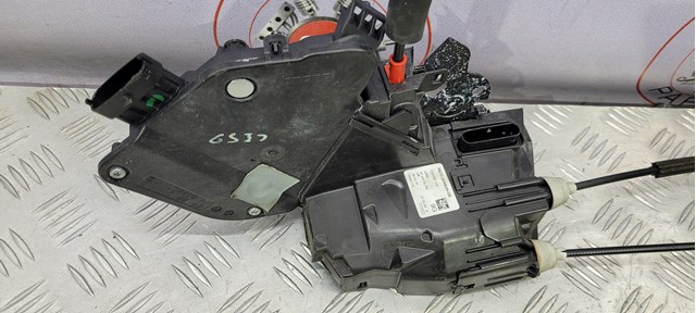 LAND ROVER LR078731 Замок двери передней левой в наличии Кривой Рог