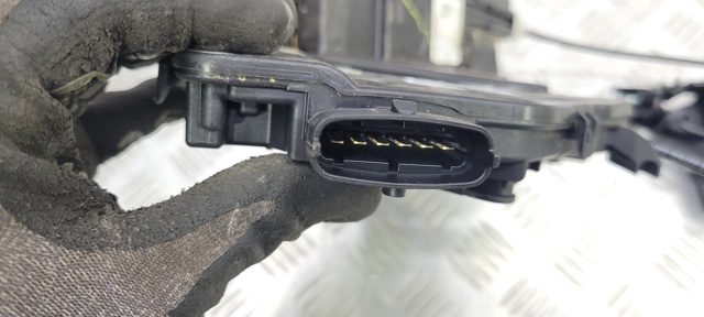 LAND ROVER LR078745 Замок двери задней правой в наличии Одесса