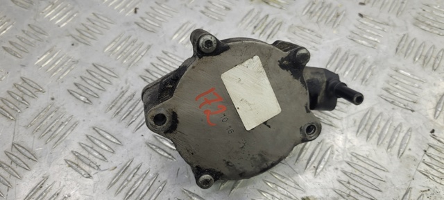 Насос вакуумный LR082226 LAND ROVER