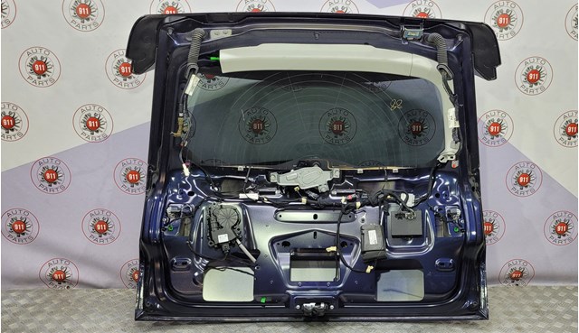 Замок стекла задней третей-пятой двери LR085285 LAND ROVER
