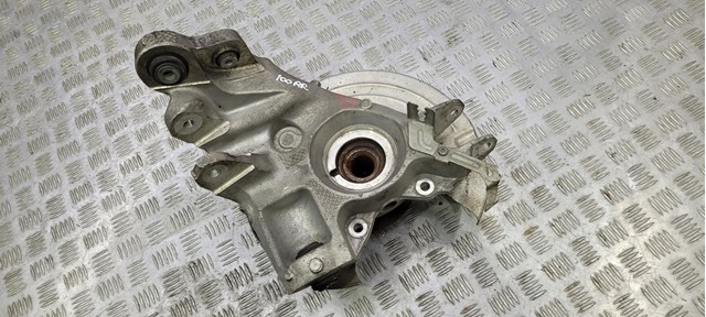 Цапфа поворотного кулака LR090542 LAND ROVER