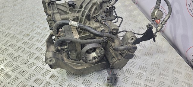 LR101205 LAND ROVER купить в Павлоград