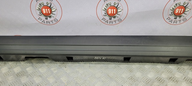 LAND ROVER LR128586 Накладка (молдинг) порога наружная правая в наличии Днепр