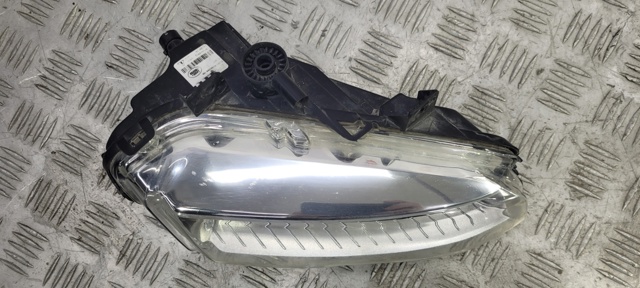 Фара противотуманная, левая LR185738 LAND ROVER