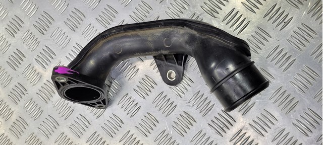 Патрубок интеркуллера SH0113330E MAZDA