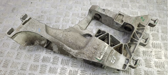 Крепление трансмиссии T2H51906 JAGUAR