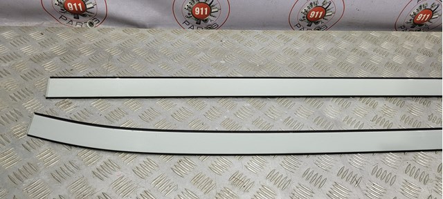 T4A13509LML Молдинг крыши левый купить Николаев