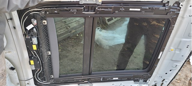JAGUAR T4N23286 Рама люка в наличии Николаев