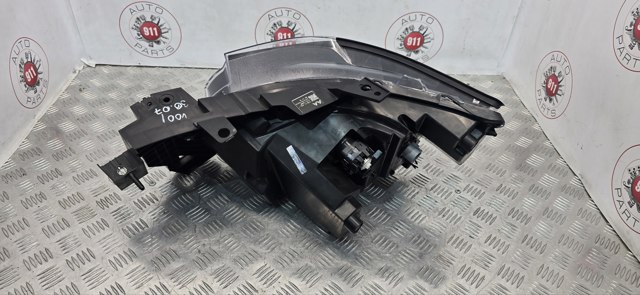 MAZDA TC3N51031 Фара правая в наличии Винница