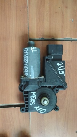 0130821699 BOSCH Мотор стеклоподъемника двери передней левой купить в Киев