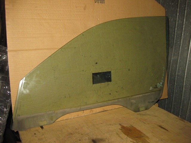 Стекло двери передней левой (зеленое) bmw 5 e39  (1995-2003) 51328159169