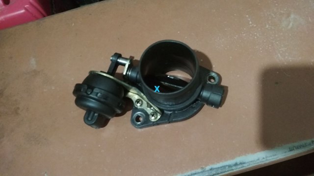 Дроссельная заслонка 8200843370 RENAULT