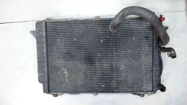 Радиатор системы охлаждения дивгателя audi 80 b4 (1994 - 1996) 8A0121251E