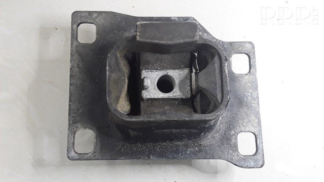 Подушка (опора) двигателя, левая верхняя 98AB7M121CG FORD