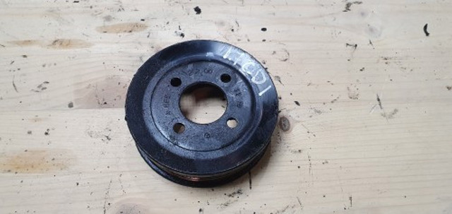 Шкив помпы водяного насоса A6682020011 MERCEDES