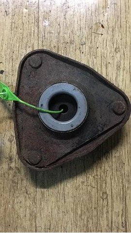 Опора передней стойки Mitsubishi Lancer 9