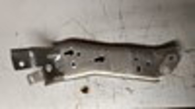 51117498085 BMW Кронштейн усилителя переднего бампера купить в Одесса