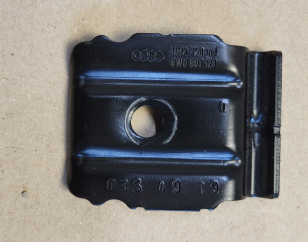 8W0803123 VAG Подставка аккумулятора купить в Сумы