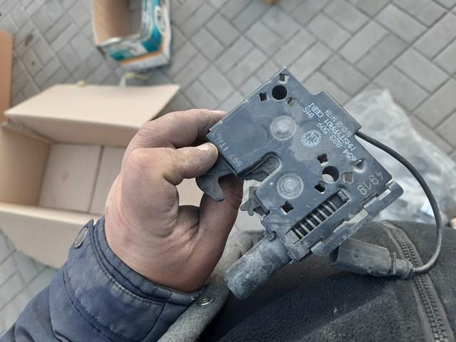 654823509 VAG Замок капота купить в Чернигов