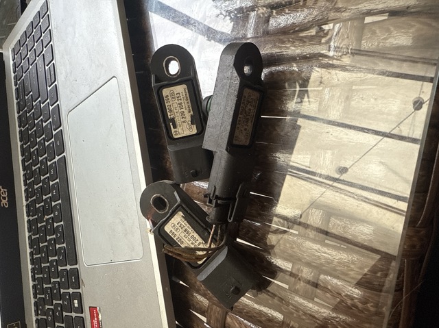 Датчик нагнетания воздуха в турбину 0281002566 BOSCH