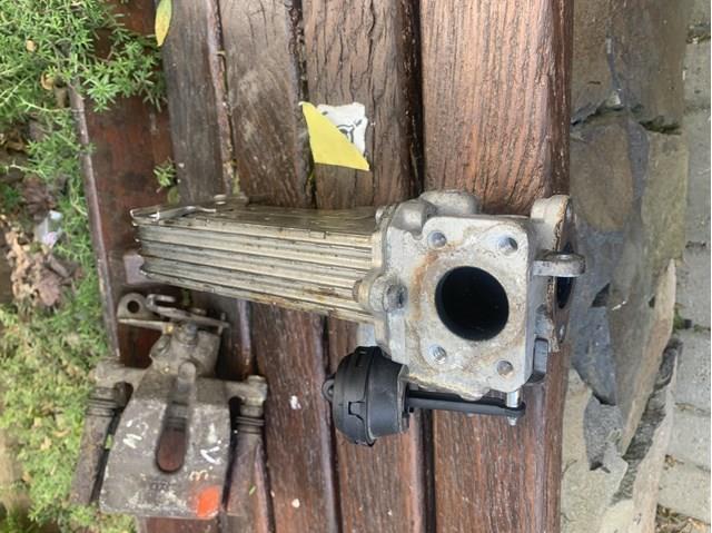 03G131063F Регулирующая заслонка EGR купить Киев