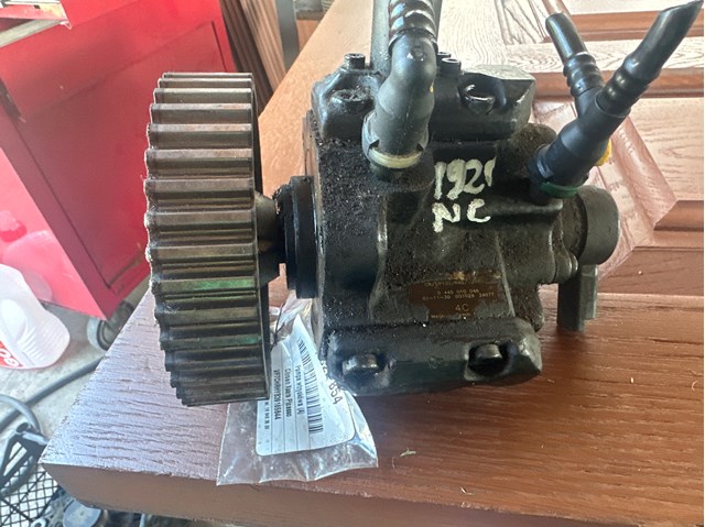 Насос топливный высокого давления (ТНВД) Citroen C5 1