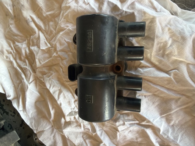 Катушка зажигания 10490192 GM